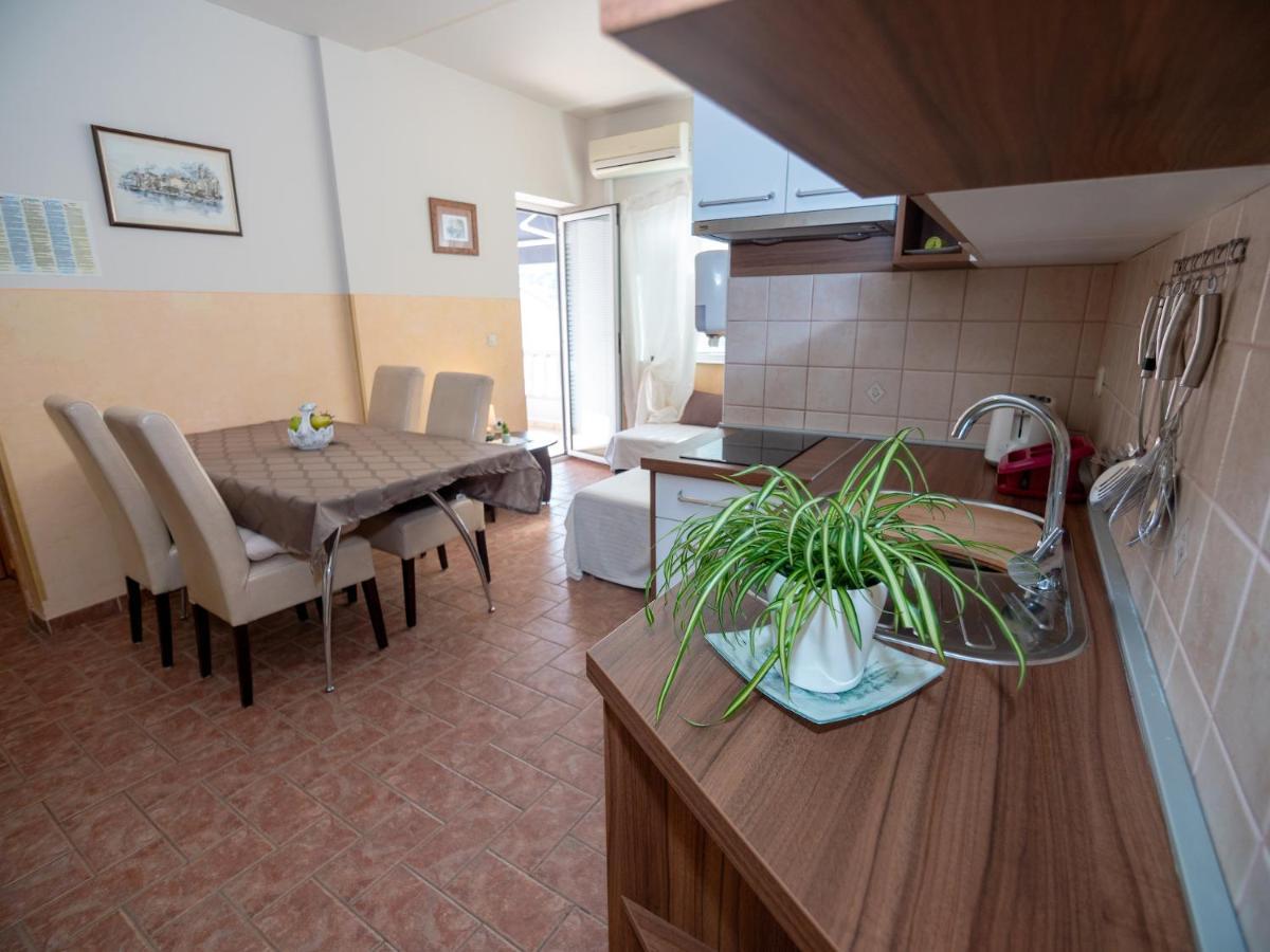 Apartmani Baja Lopar Exterior photo